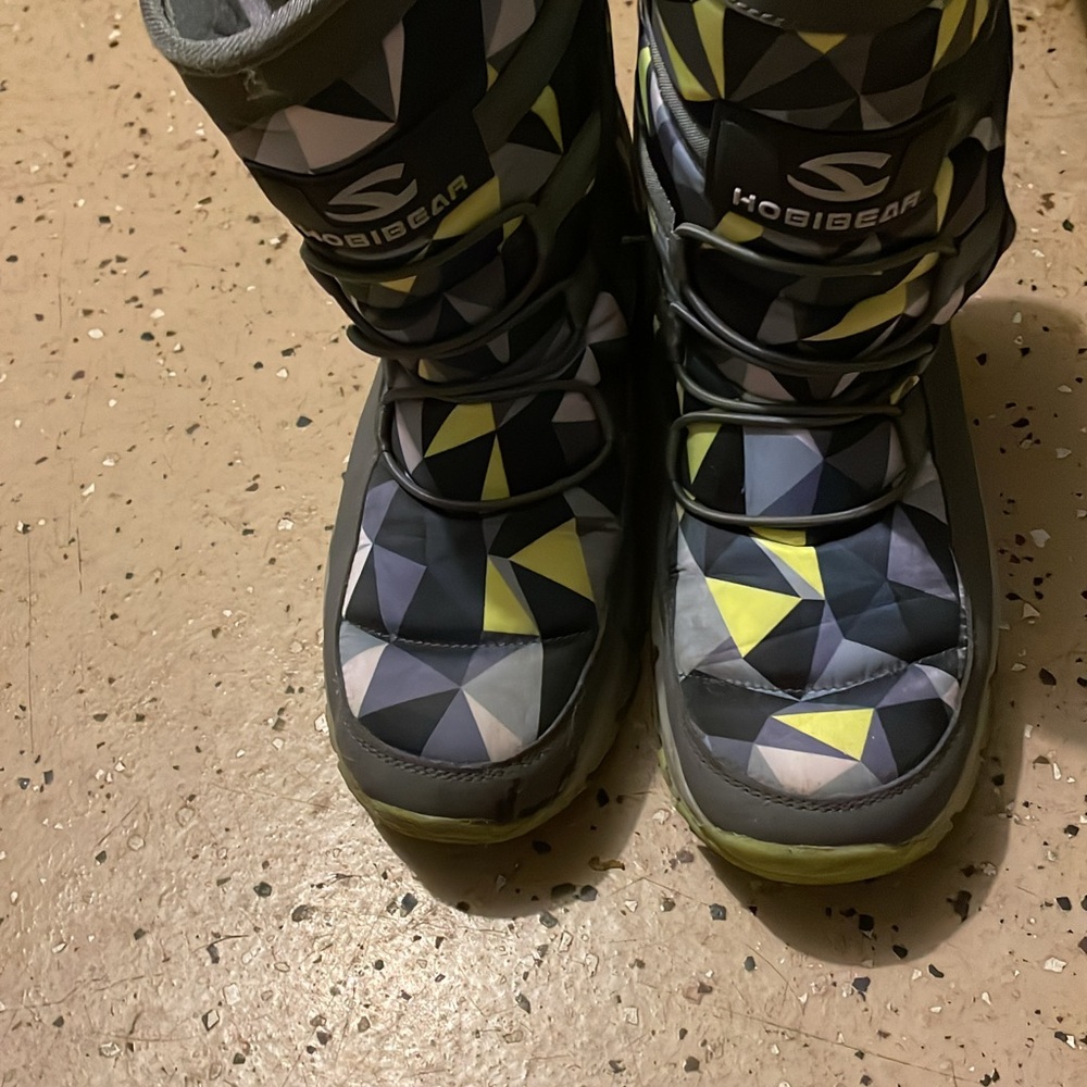Kids Geometric Pattern Boots - Black and Yellow
